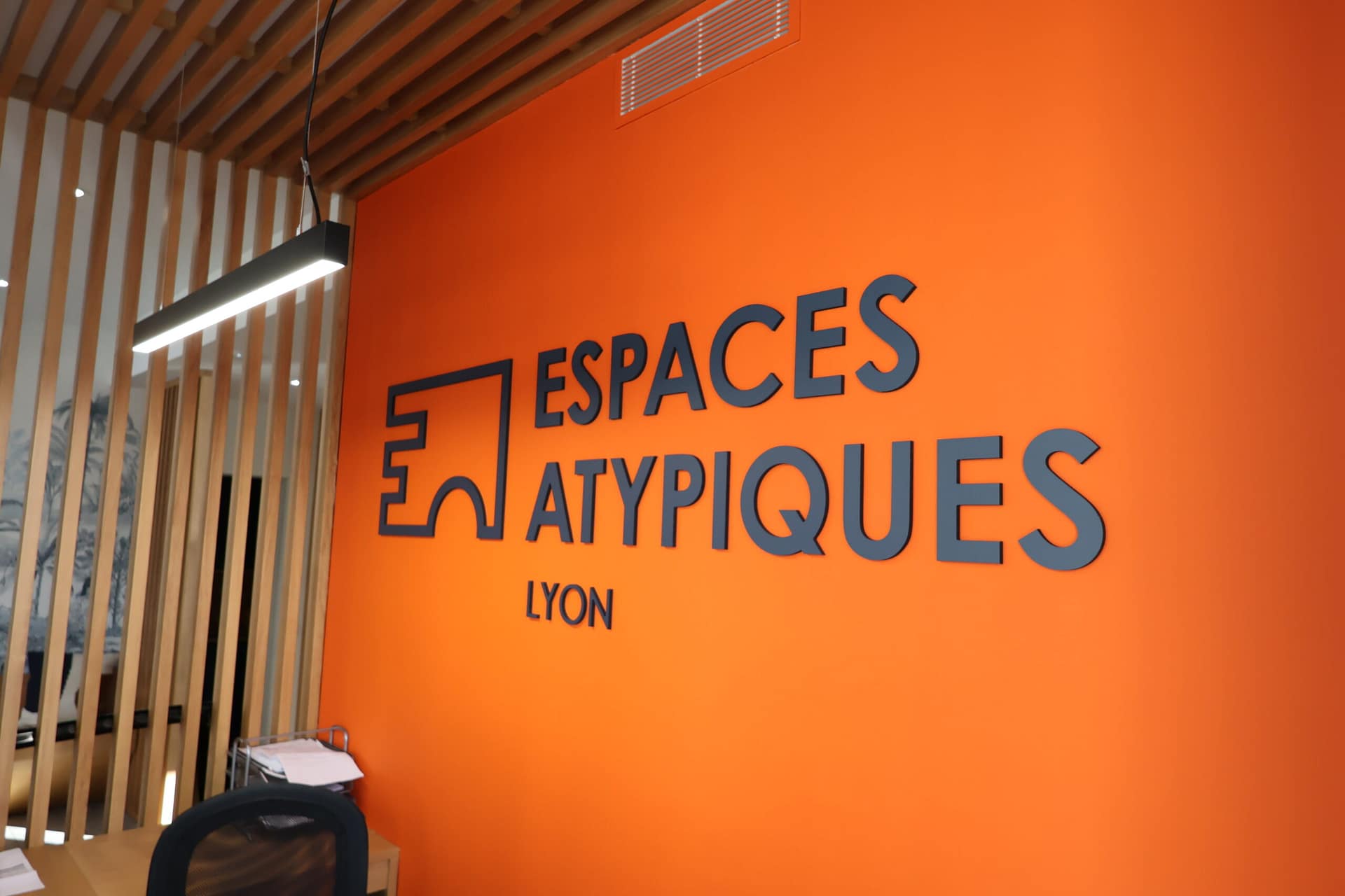 ESPACES ATYPIQUES LETTRE DECOUPE SIMAGE